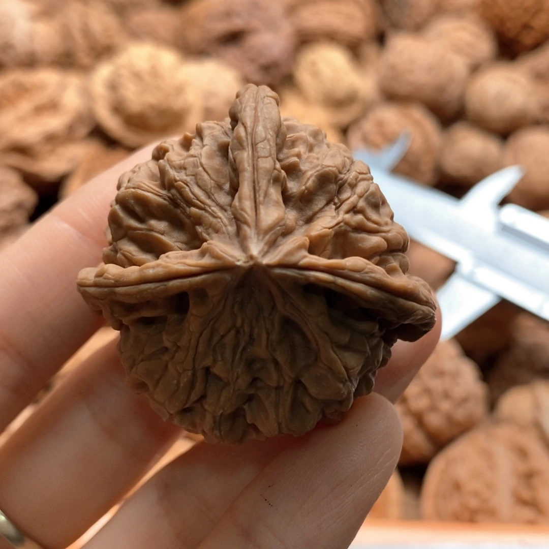 l***W核桃定制商品不退不换