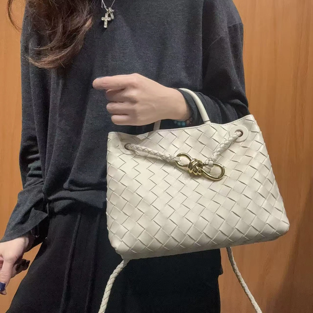 95新 BOTTEGA VENETA/葆蝶家 【蕾】 97 09169 白色小号包