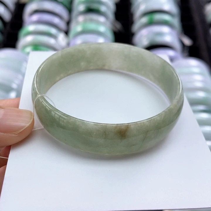 未镶嵌手镯翡翠公主