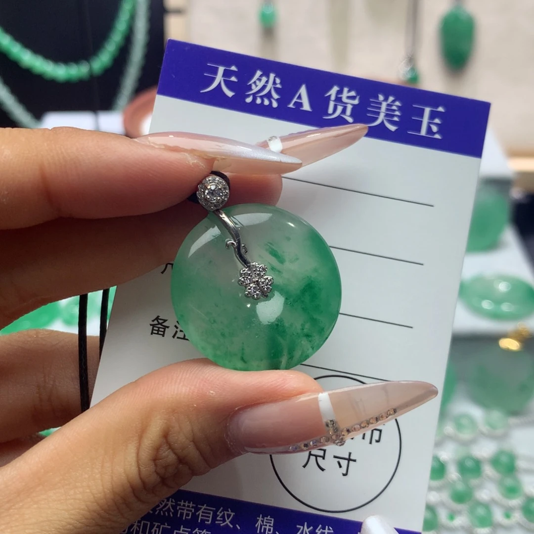 石英质玉（非洲翠）银S925镶嵌颈饰