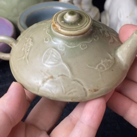 炉堂**正耀州窑刻花水滴壶