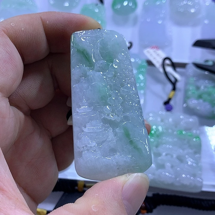 翡翠未镶嵌颈饰天然翡翠A货吊坠