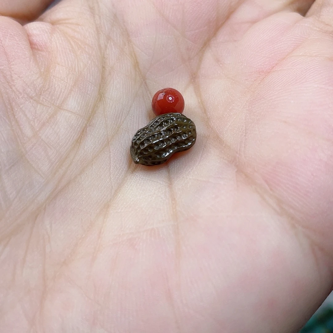 未镶嵌配饰南红玛瑙