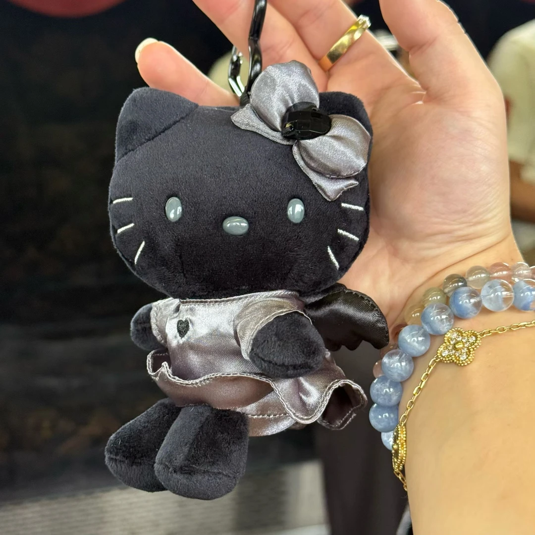 【大阪限定】Hello Kitty 纯黑天使Kitty钥匙扣玩偶