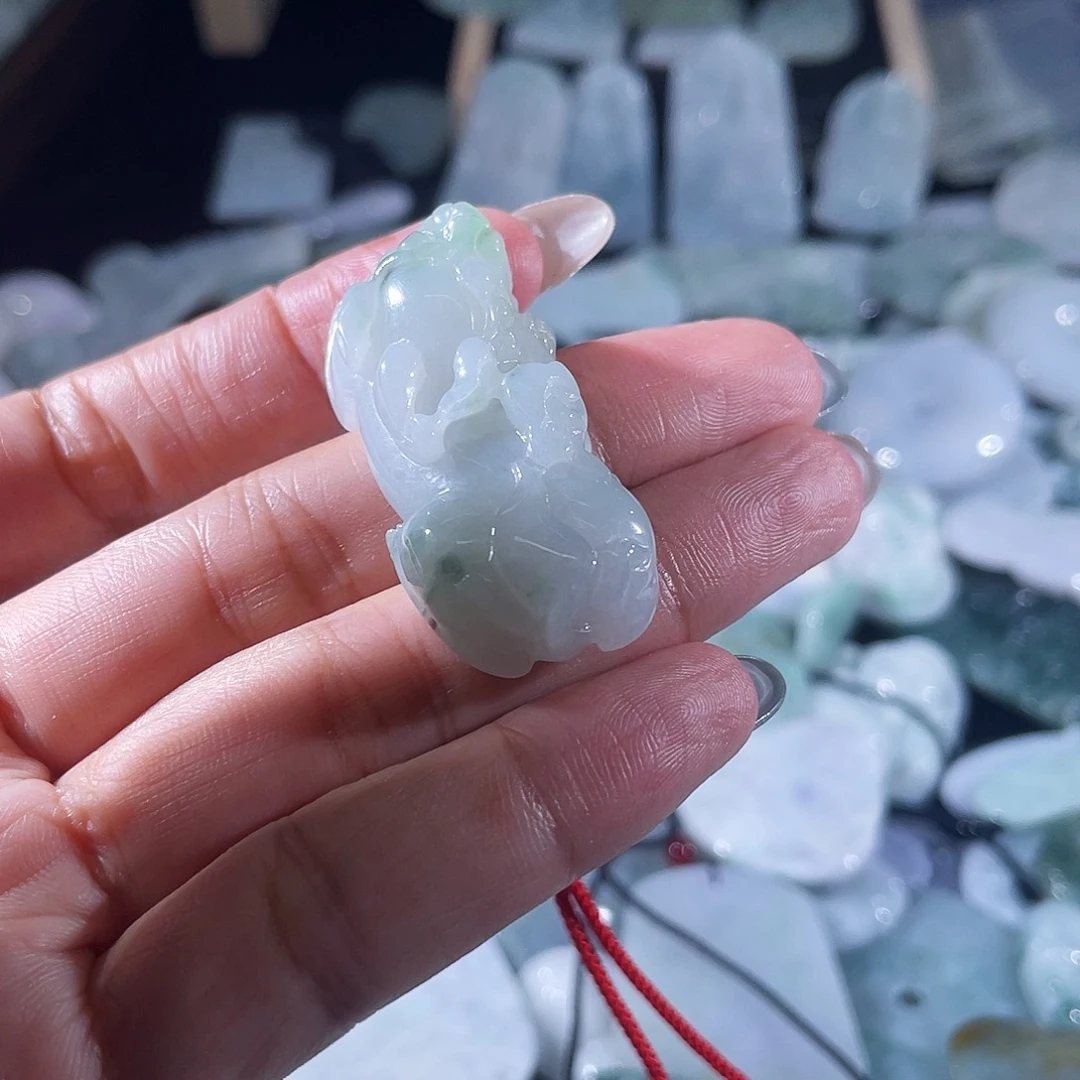 呵***呵翡翠未镶嵌吊坠(不含链)貔貅