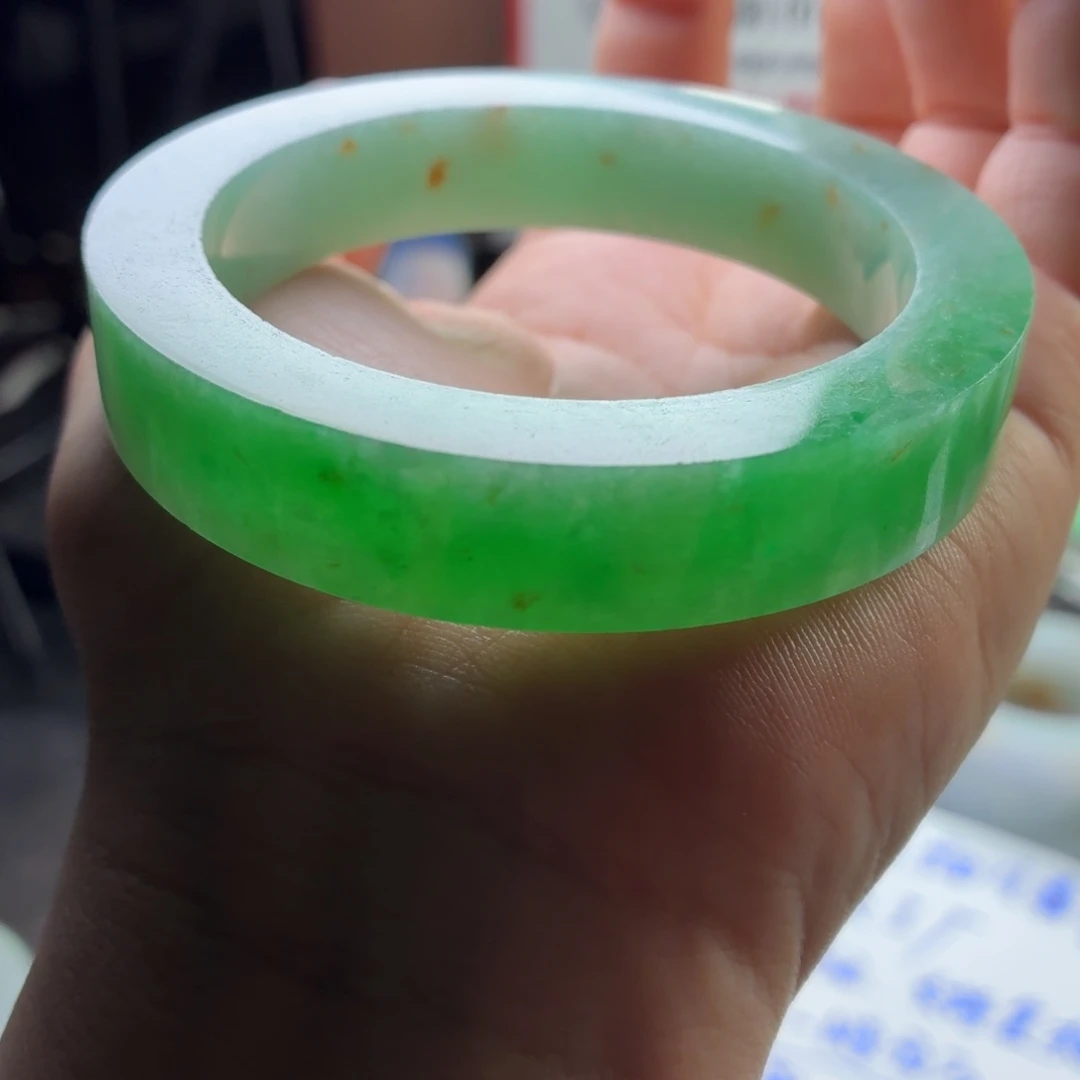 寒***雪定制翡翠未镶嵌多样性发一