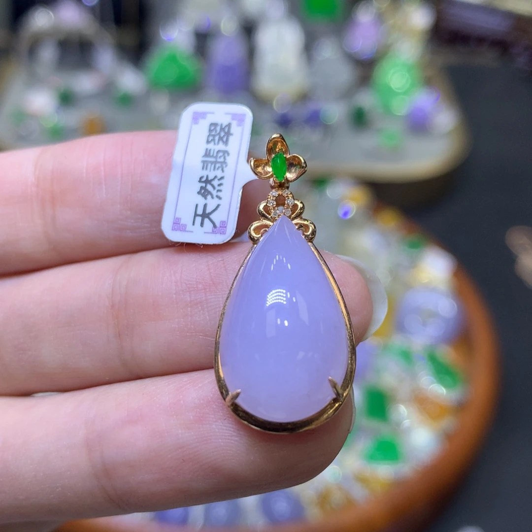 翡翠颈饰18K金镶嵌翡翠吊坠项链