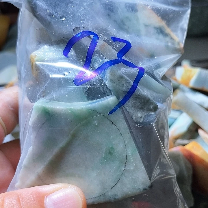 散珠翡翠边角料23