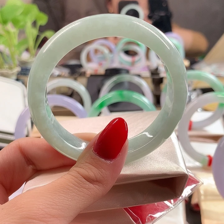 翡翠未镶嵌手镯53圈口