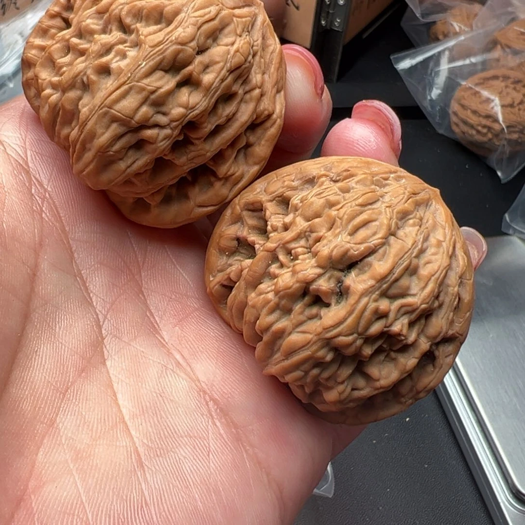 文玩核桃把件虎头王42