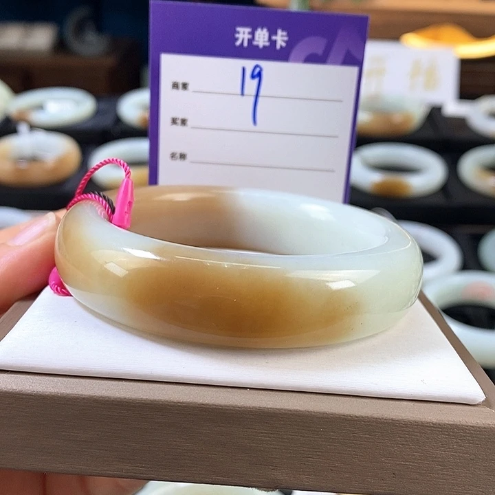 未镶嵌手镯和田玉58.59