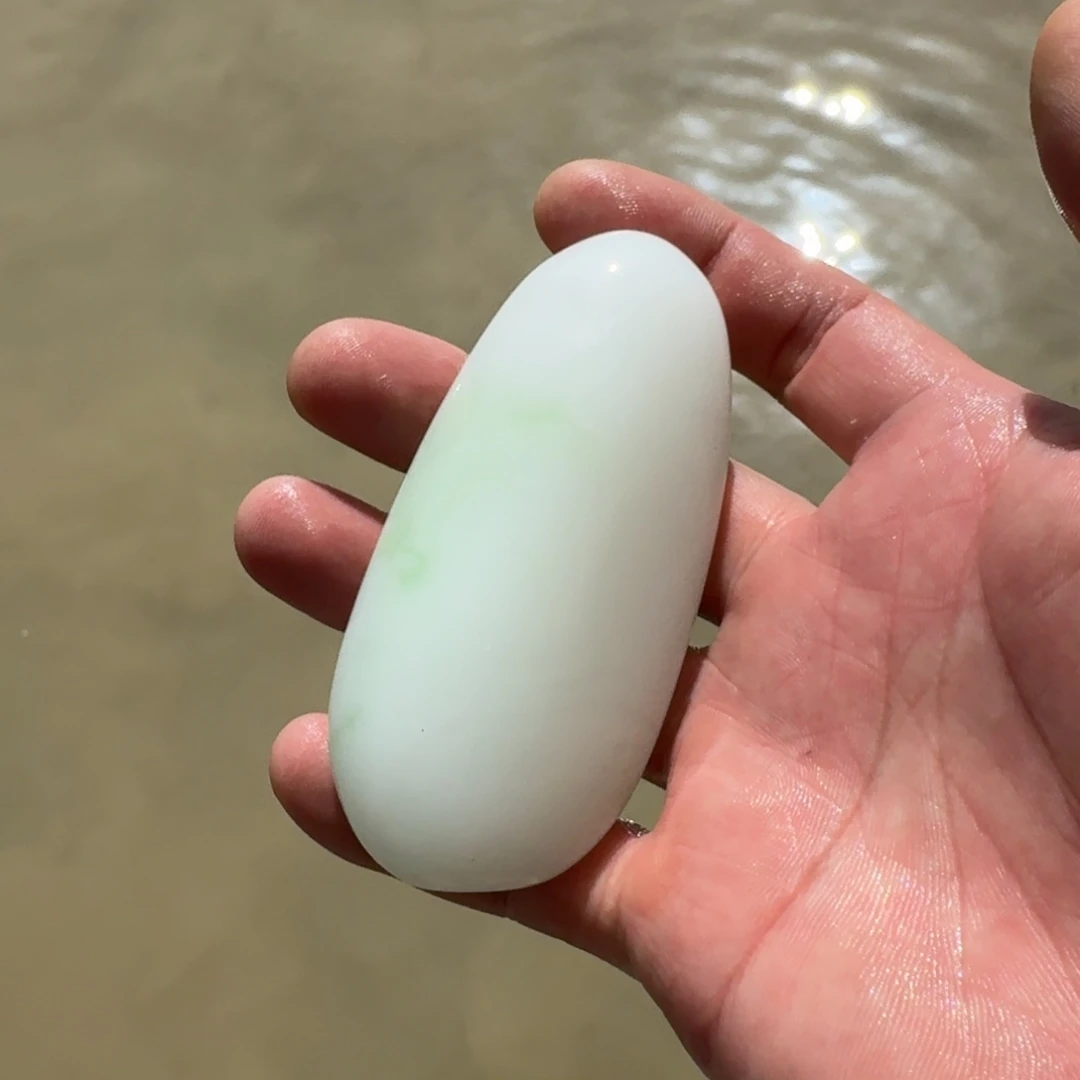 精品无镶嵌小吊坠