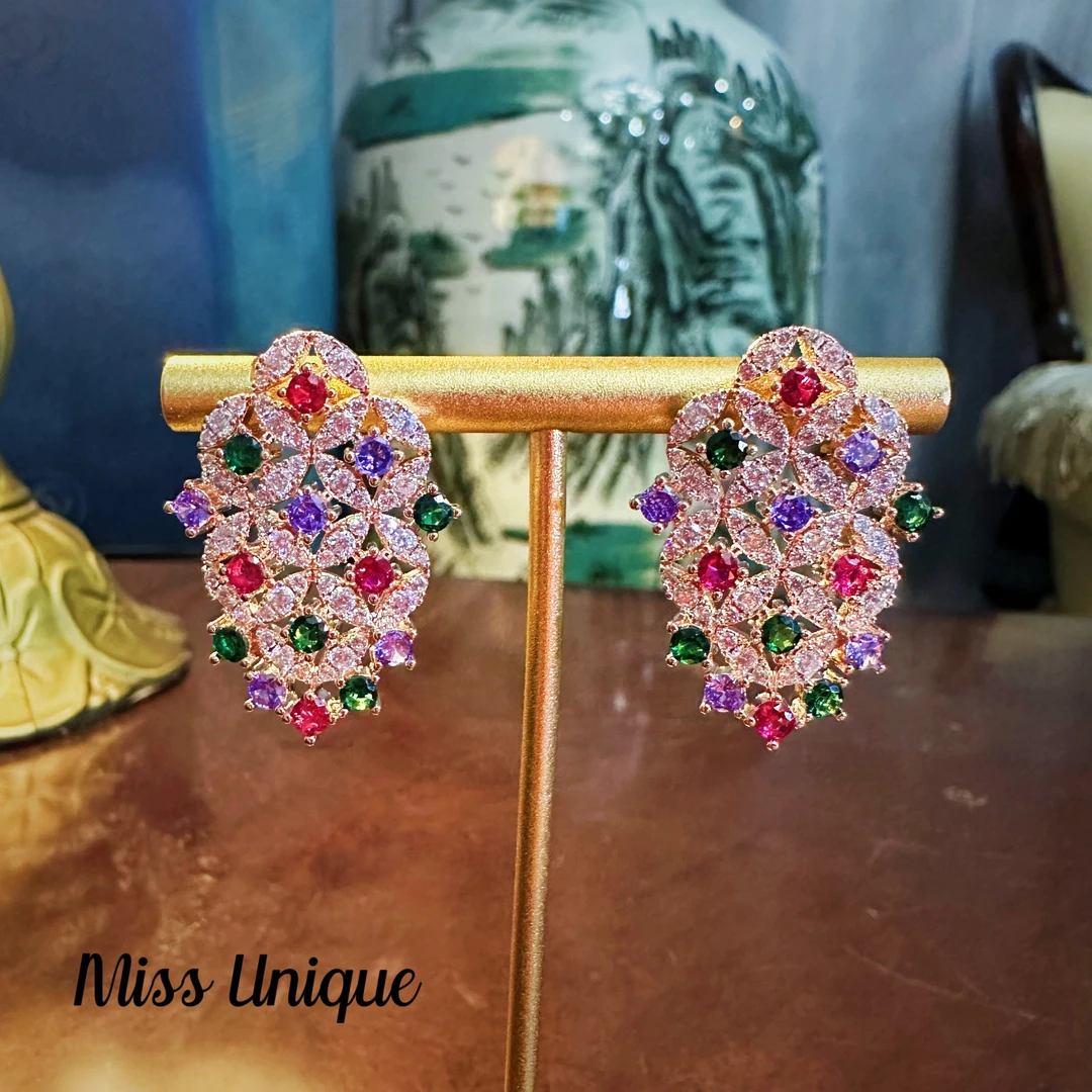 Y3691彩石珠珠外贸新年限定耳钉