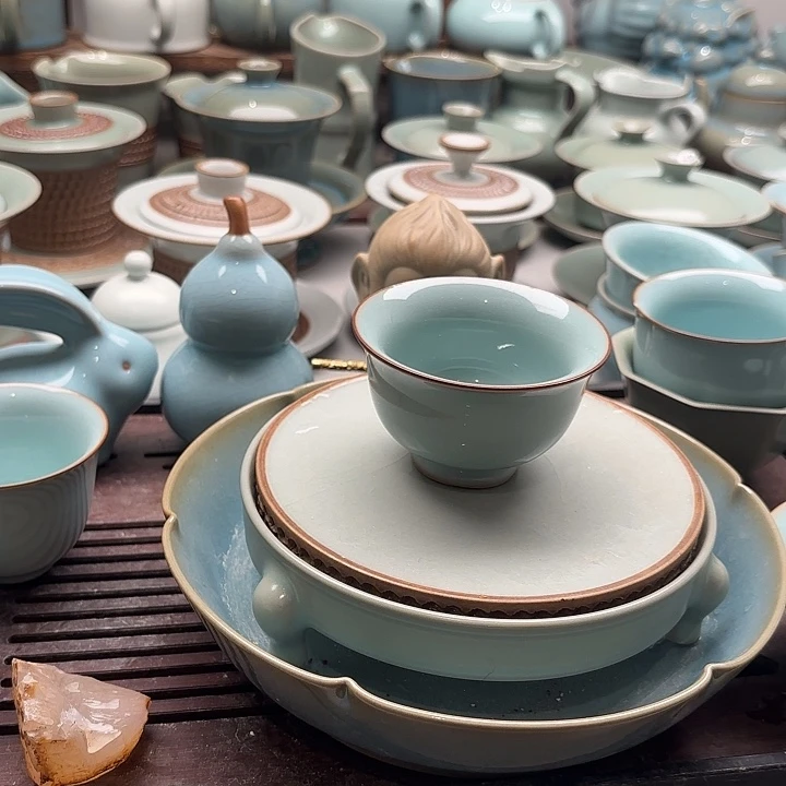 一级品，天青色，压手杯，容量60