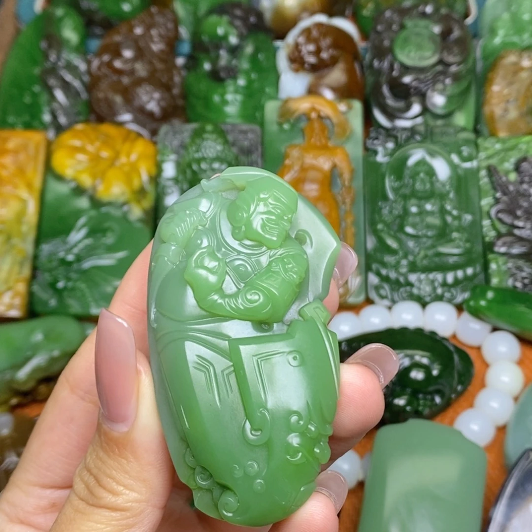 西***哥和田玉未镶嵌颈饰