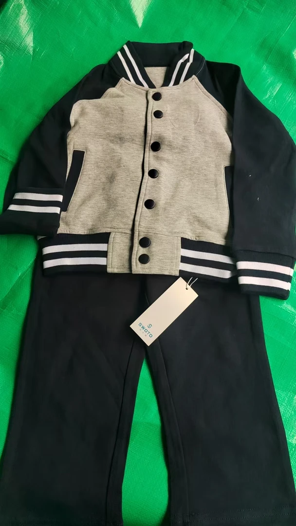 门口灰藏青棒球服套装