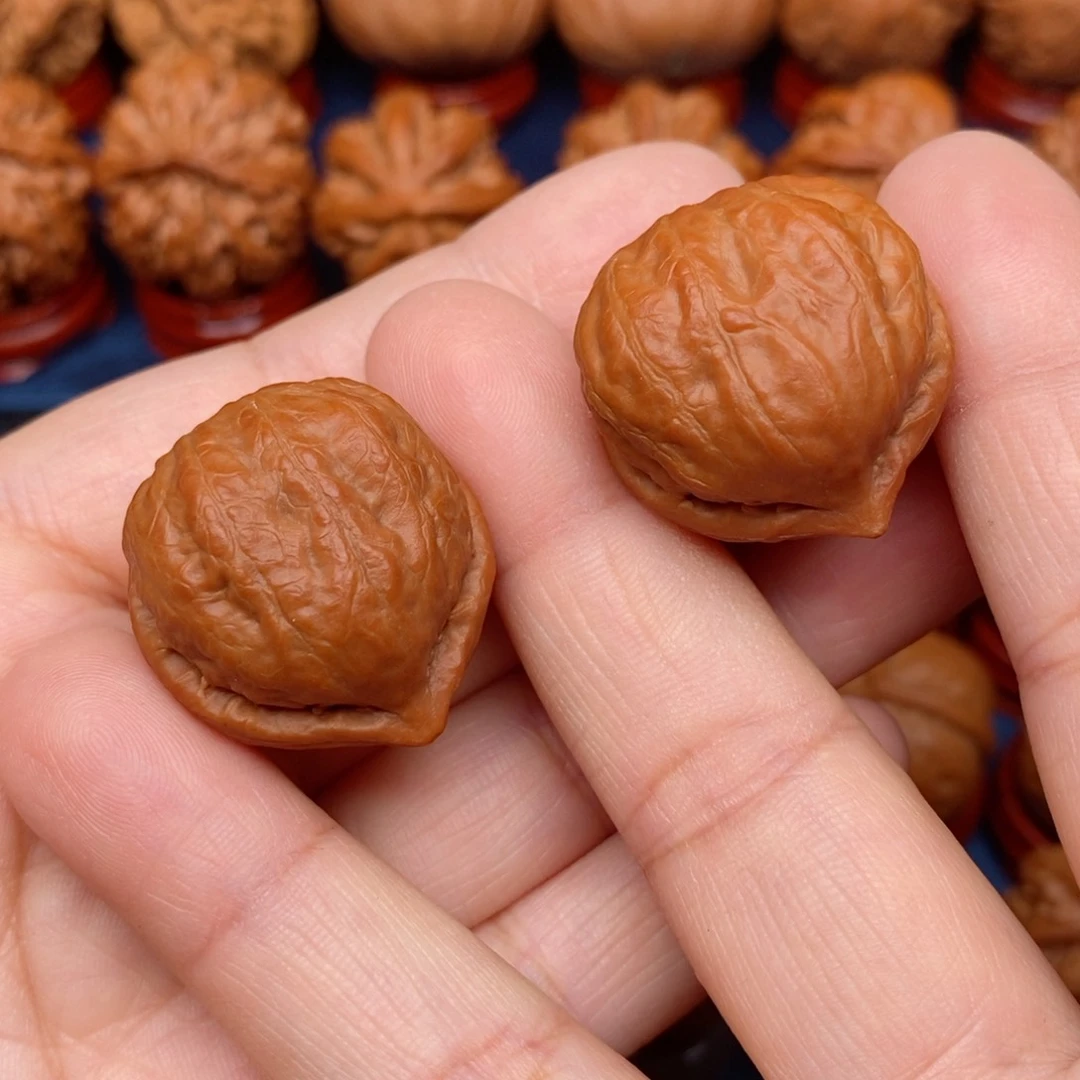 把件文玩核桃手捻红方印