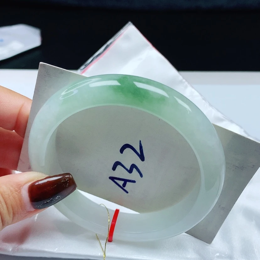 【闪购商品】翡翠手镯未镶嵌 正圈59+