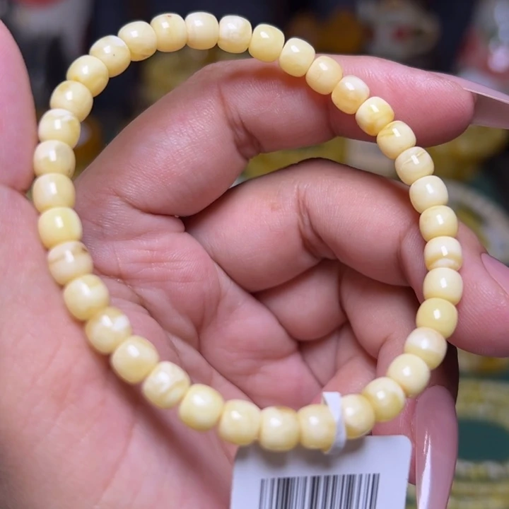 未镶嵌琥珀珠宝奇石