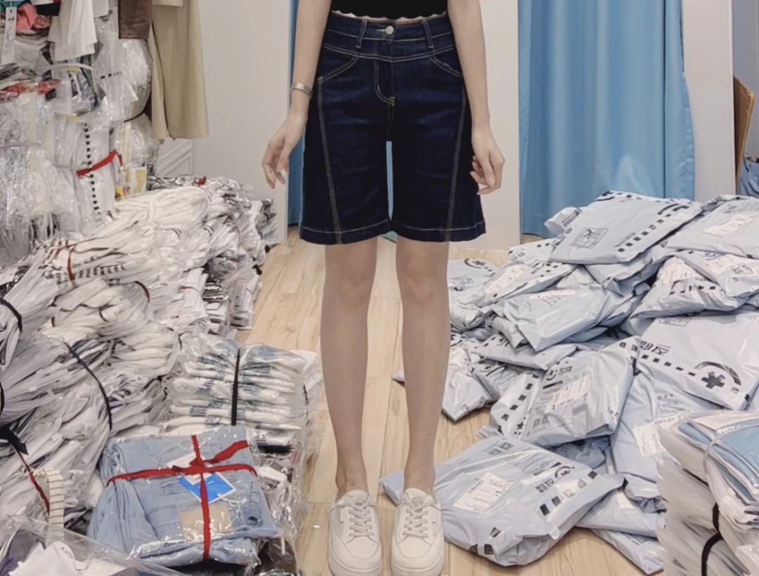 【小玉】新款时尚百搭休闲特色减龄显瘦牛仔五分裤