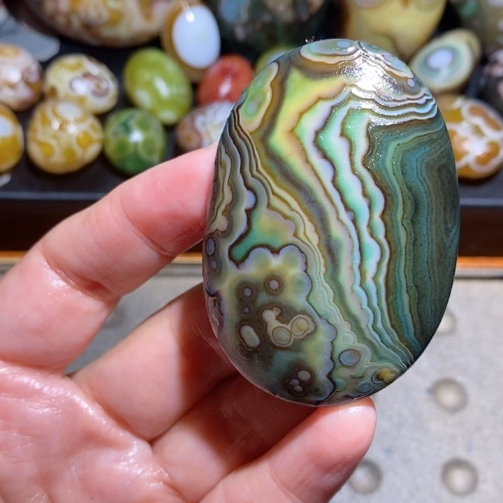 未镶嵌玛瑙/玉髓珠宝半成品狗***彪