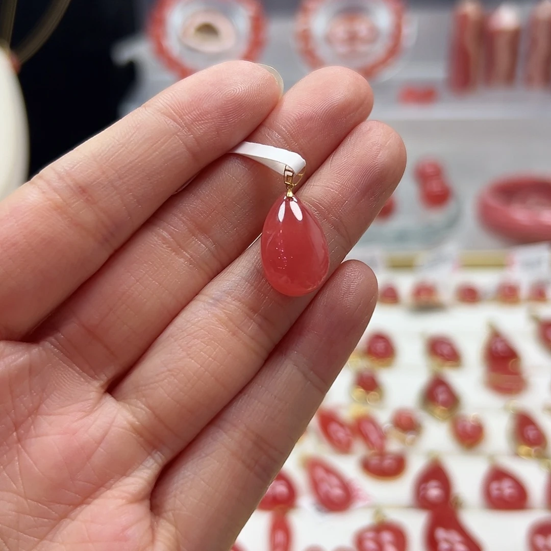 菱锰矿（红纹石）18K金镶嵌吊坠(不含链)