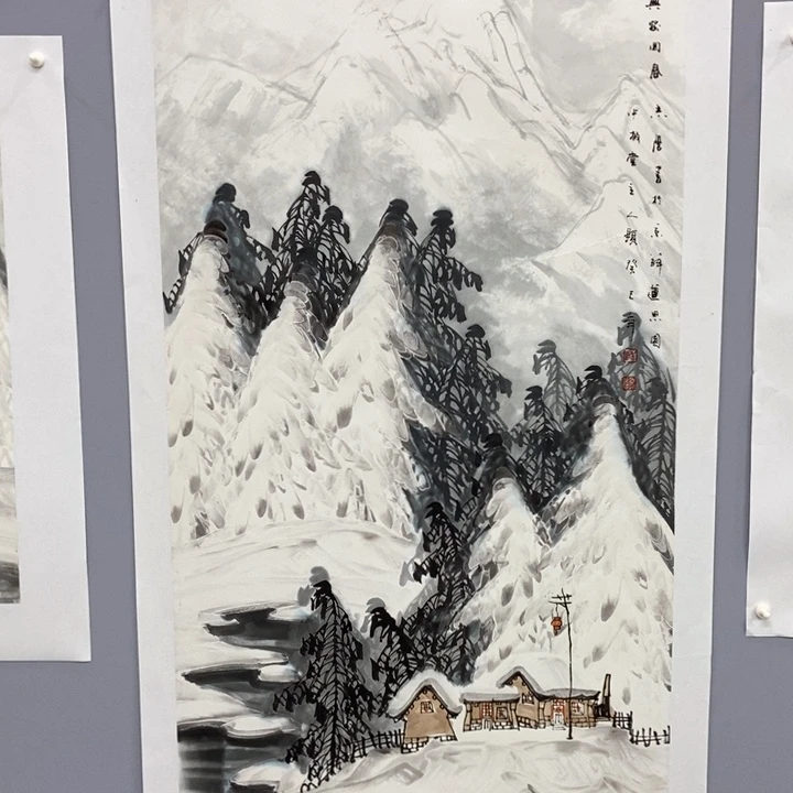 手绘作品等多种形式进行