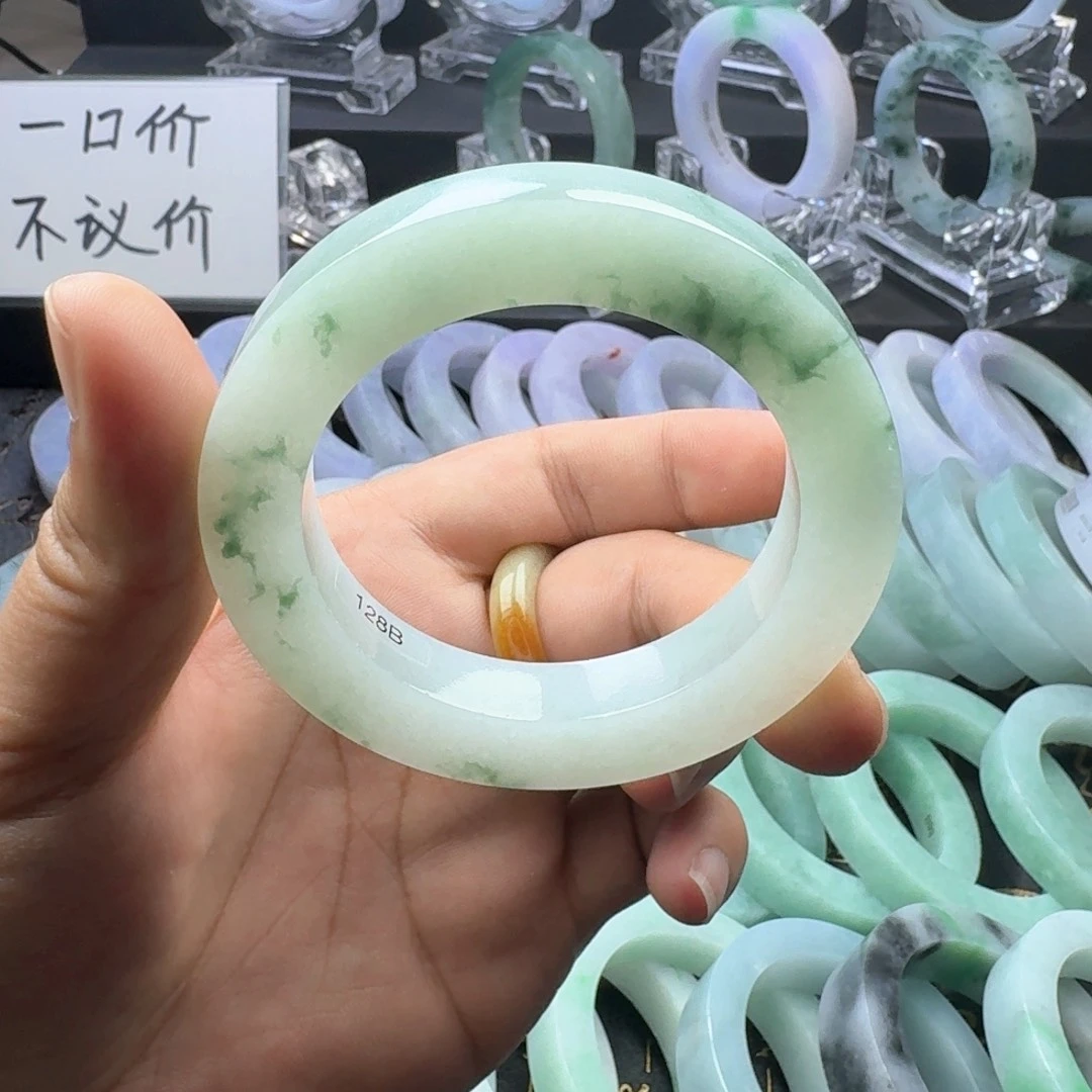 未镶嵌手镯定制翡翠冰飘花