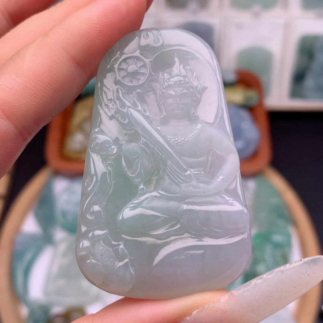 颈饰未镶嵌翡翠不动明王