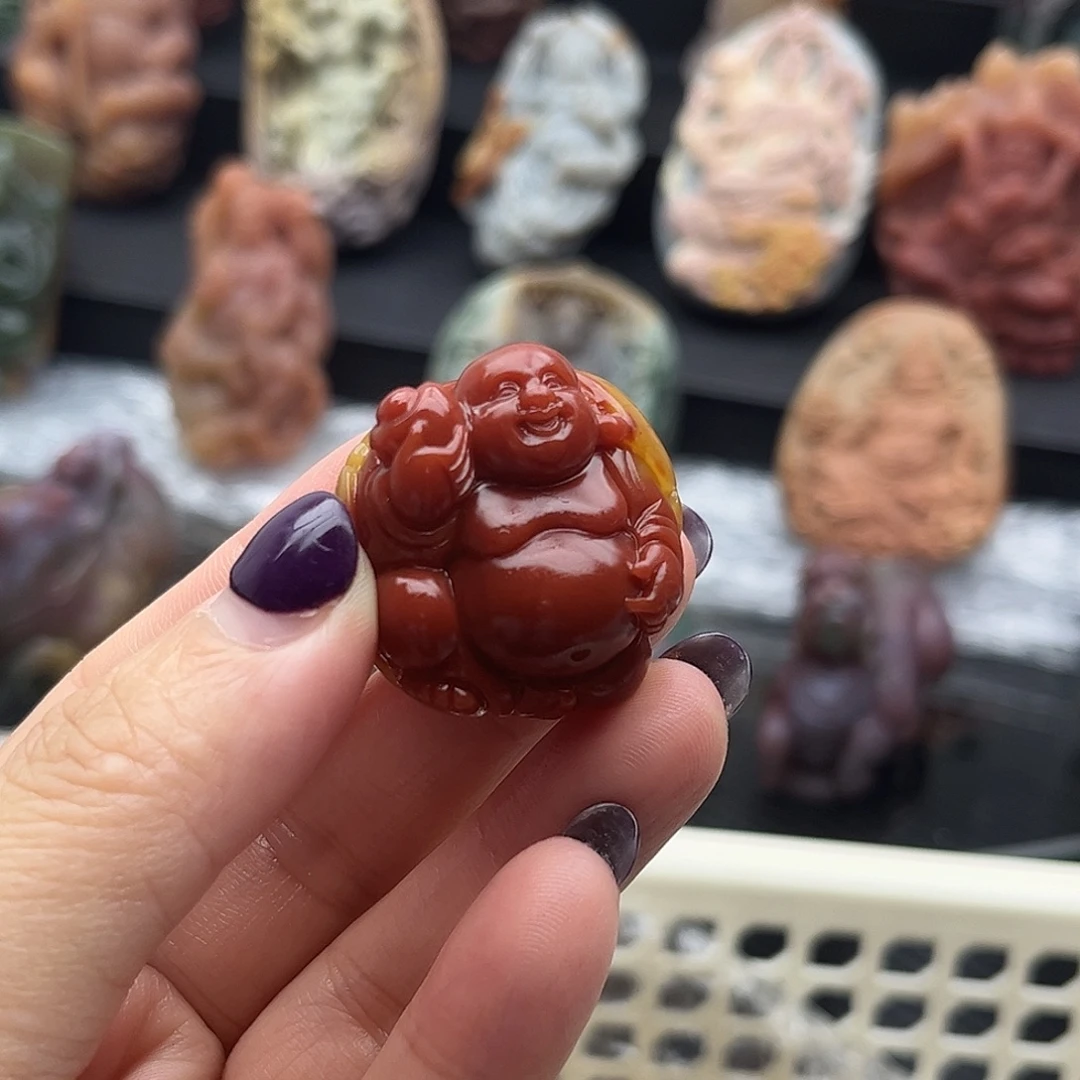 颈饰未镶嵌石英质玉