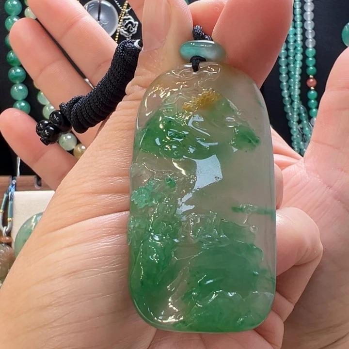 石英质玉未镶嵌颈饰