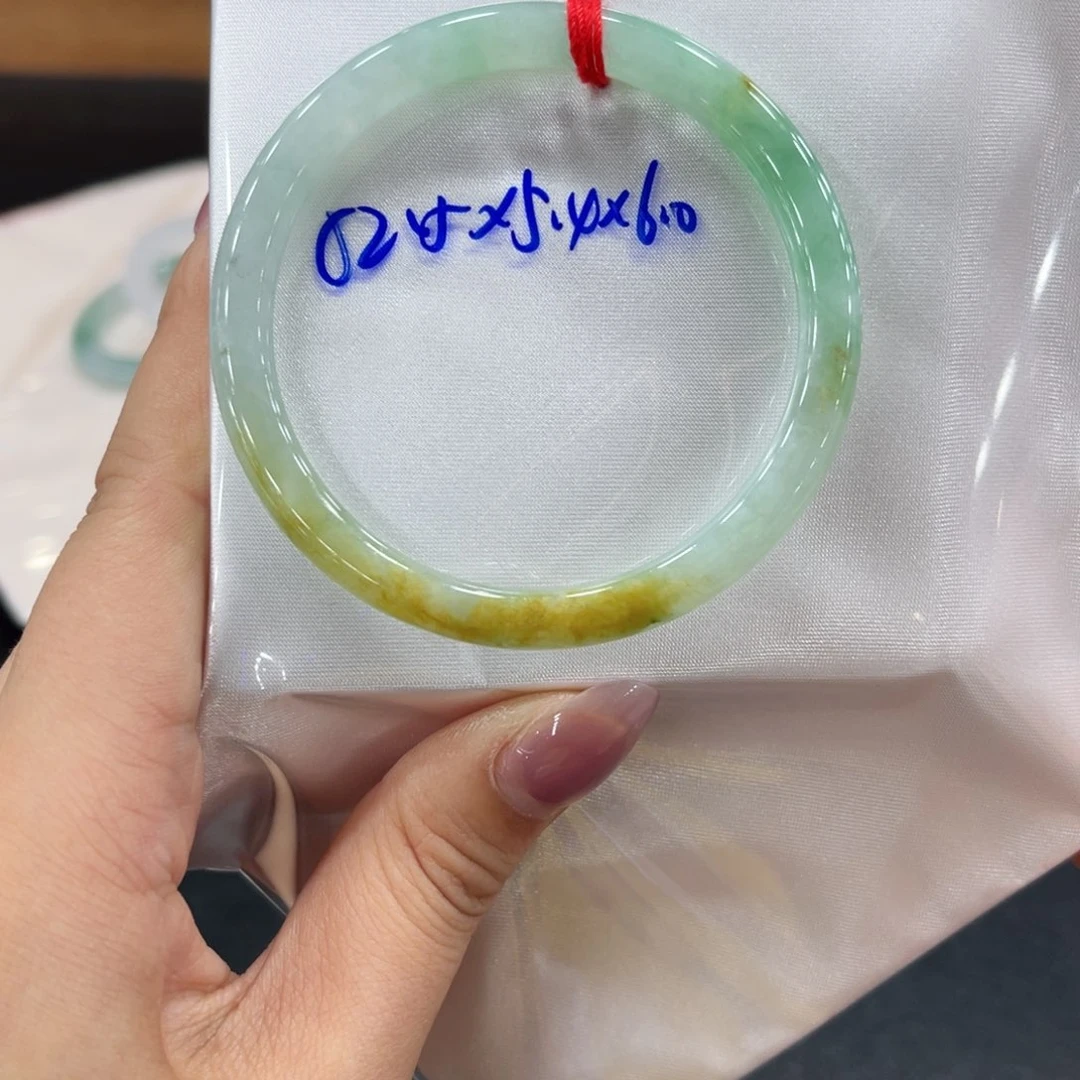 未镶嵌手镯翡翠翡翠