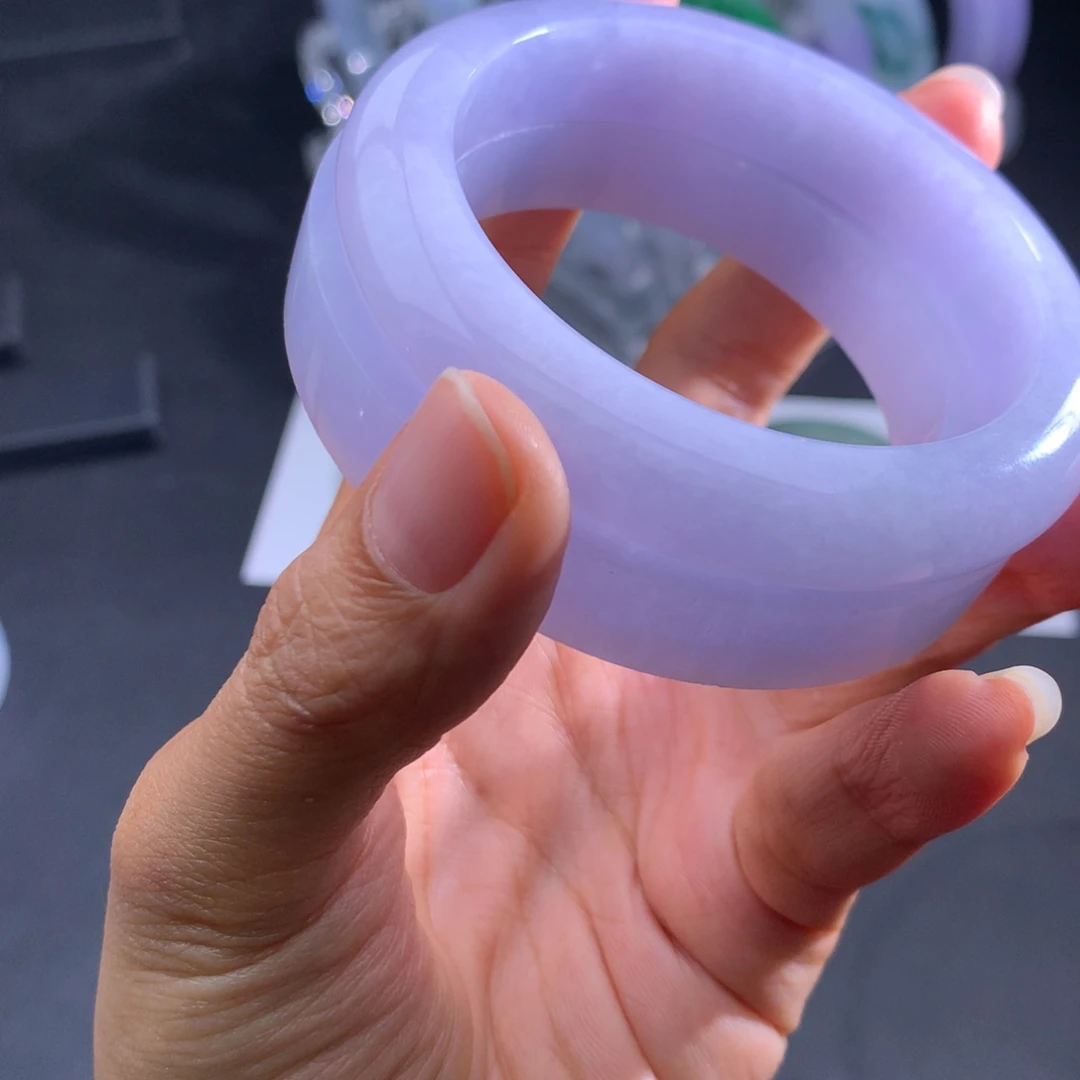 定制翡翠翡翠手镯未镶嵌?**兔