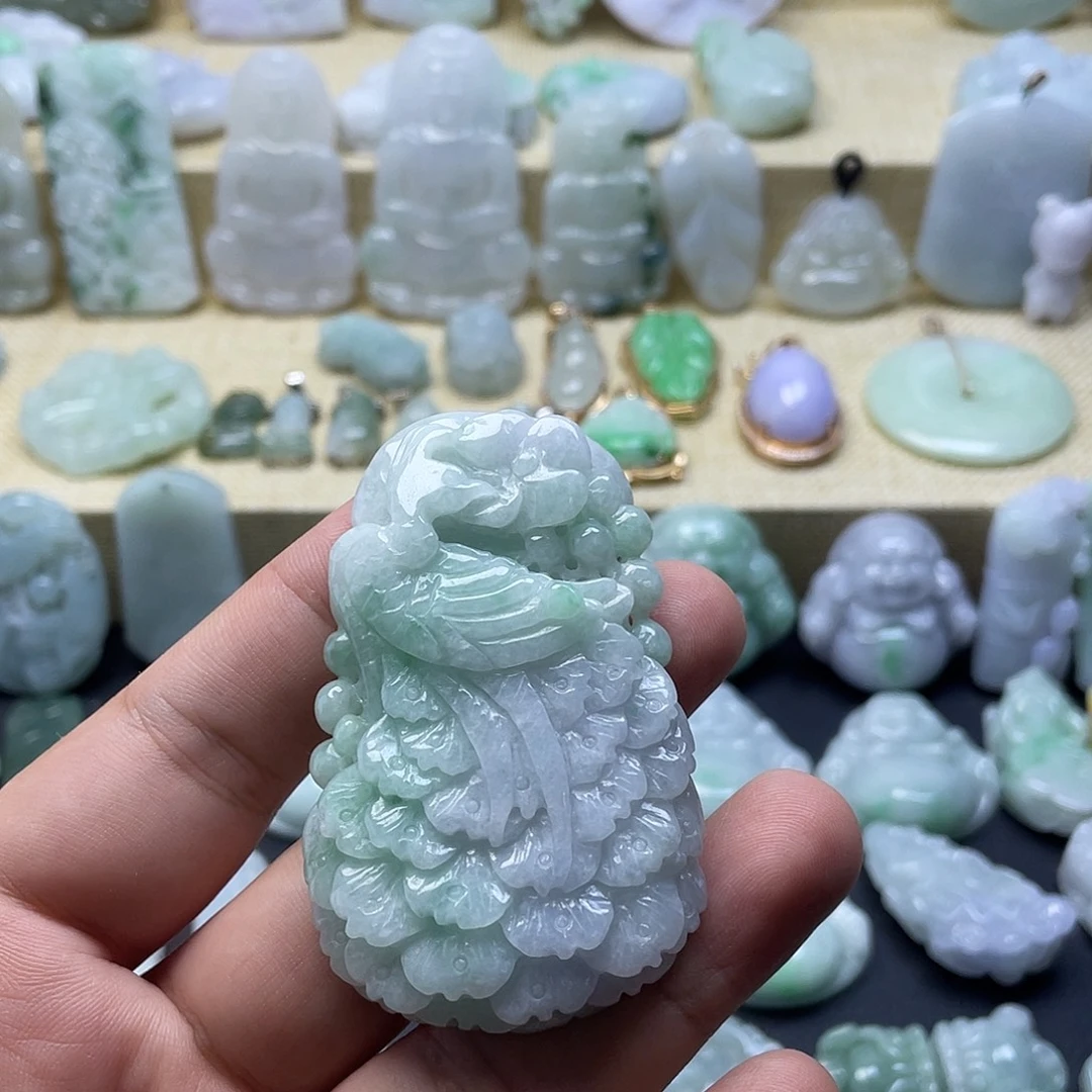 N***a颈饰未镶嵌翡翠纯天然翡翠