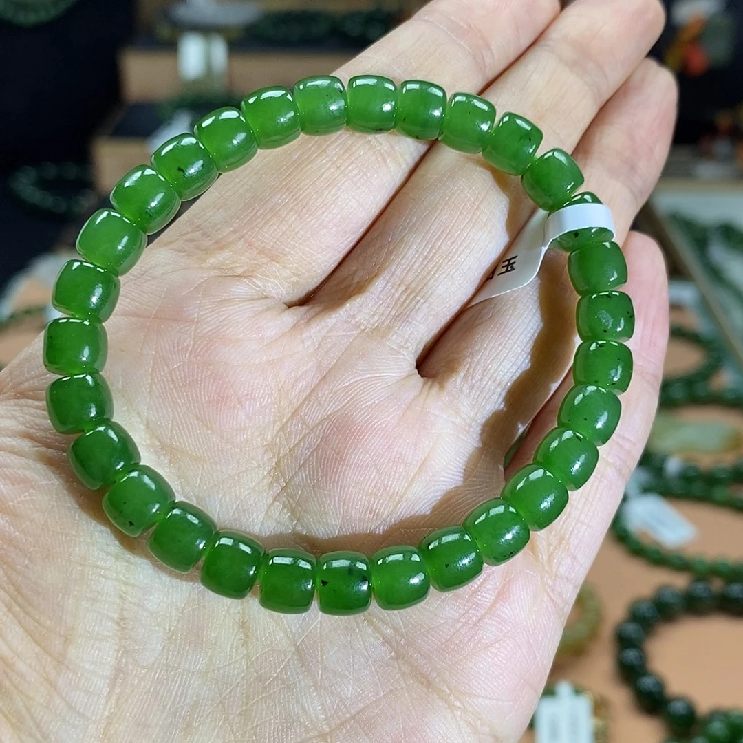 颈饰未镶嵌和田玉（碧玉）7mm辣绿