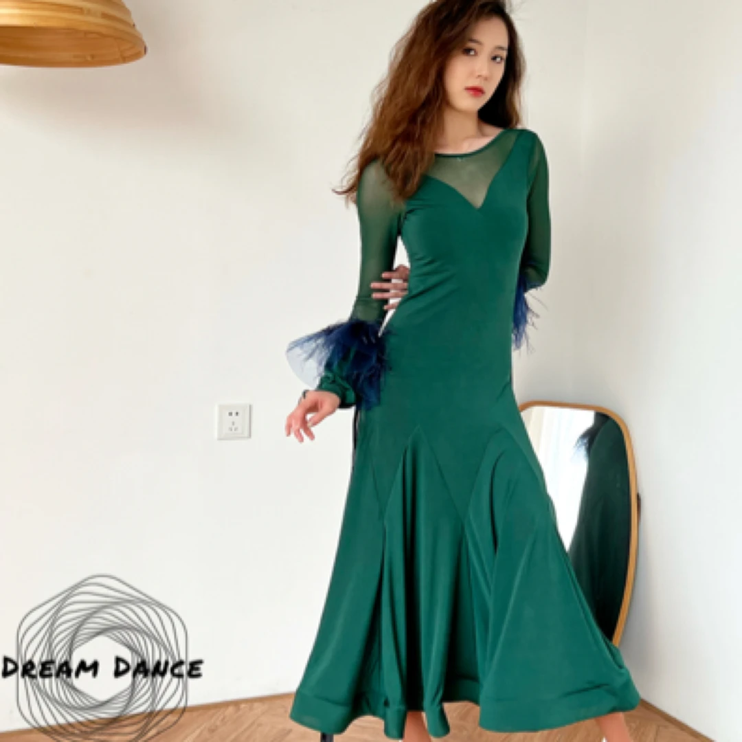 #DM Design 摩登舞服 羽翼