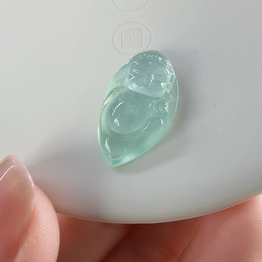 翡翠未镶嵌颈饰阿弥