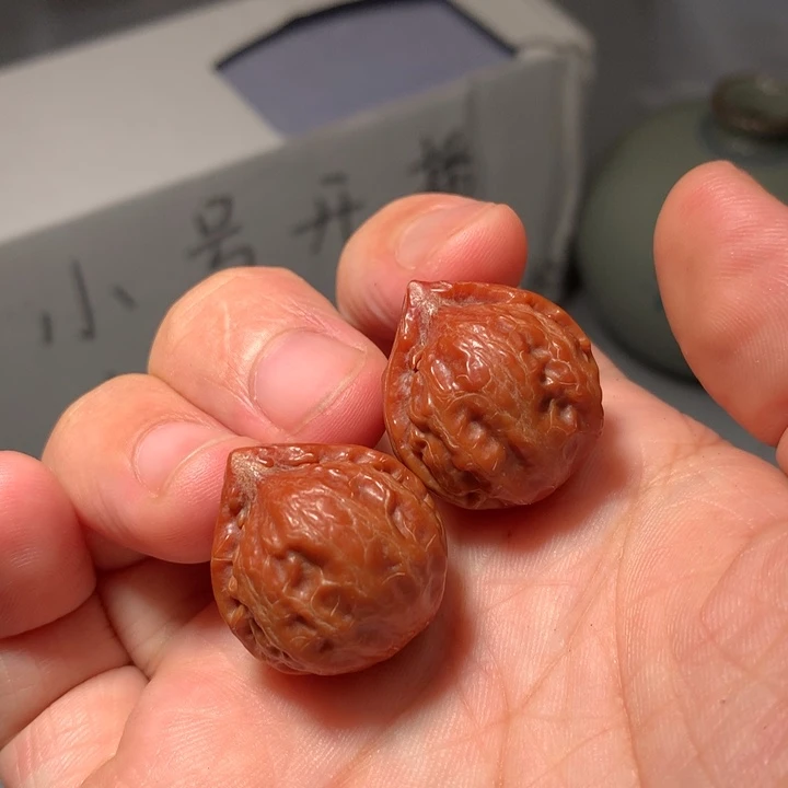 文玩核桃把件红豆150