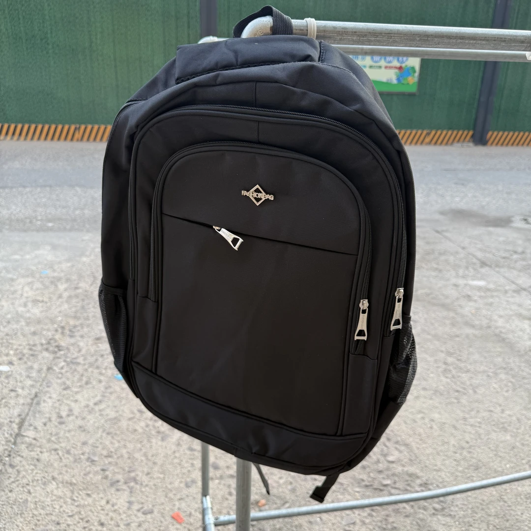 (多款随机发货)背包男双肩包新款大容量旅行书包商务多功能双肩背