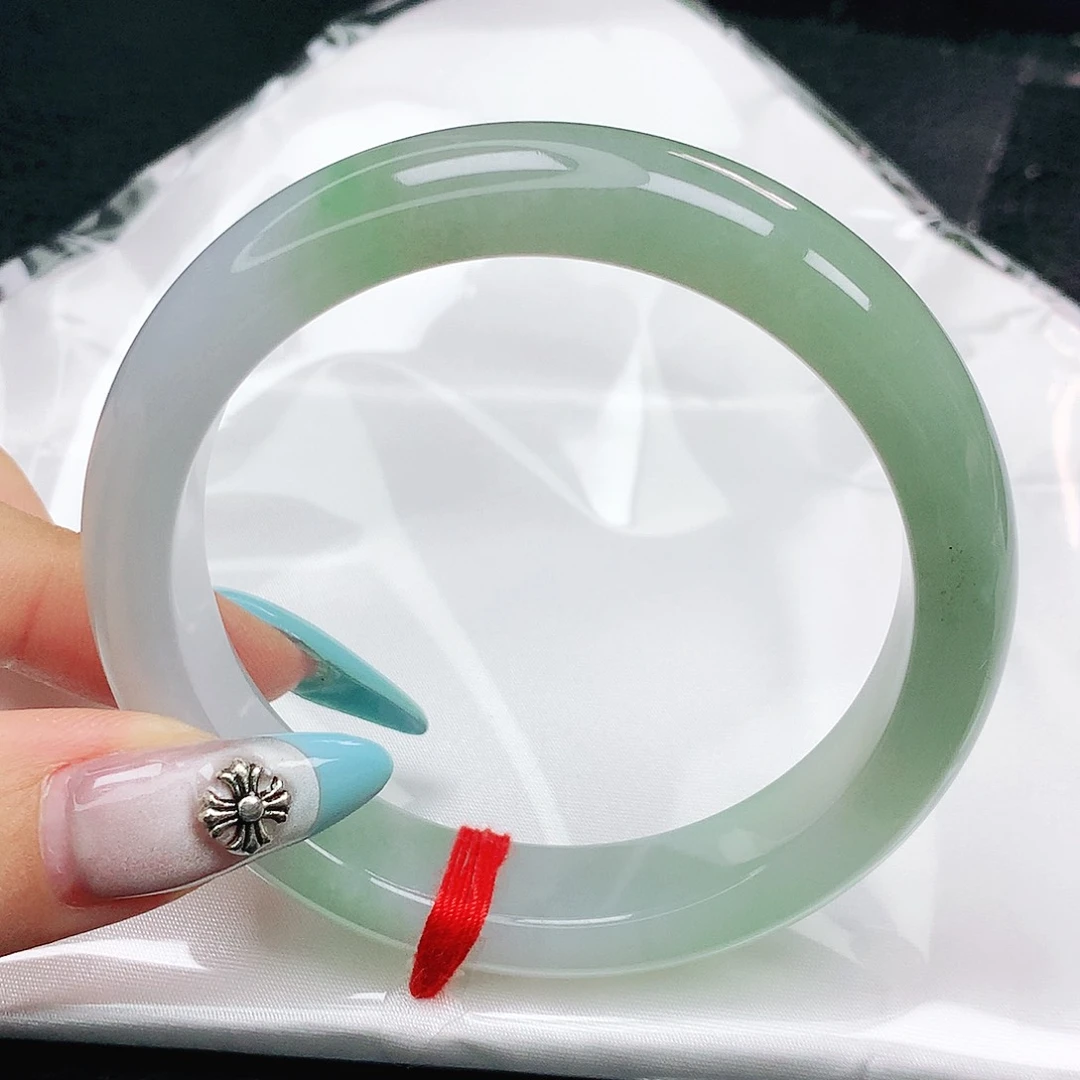 翡翠手镯未镶嵌翡翠57.0半山水正圈