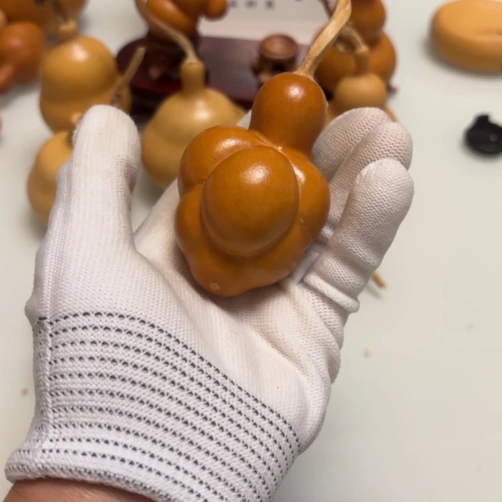 一***。天然手捻老皮葫芦