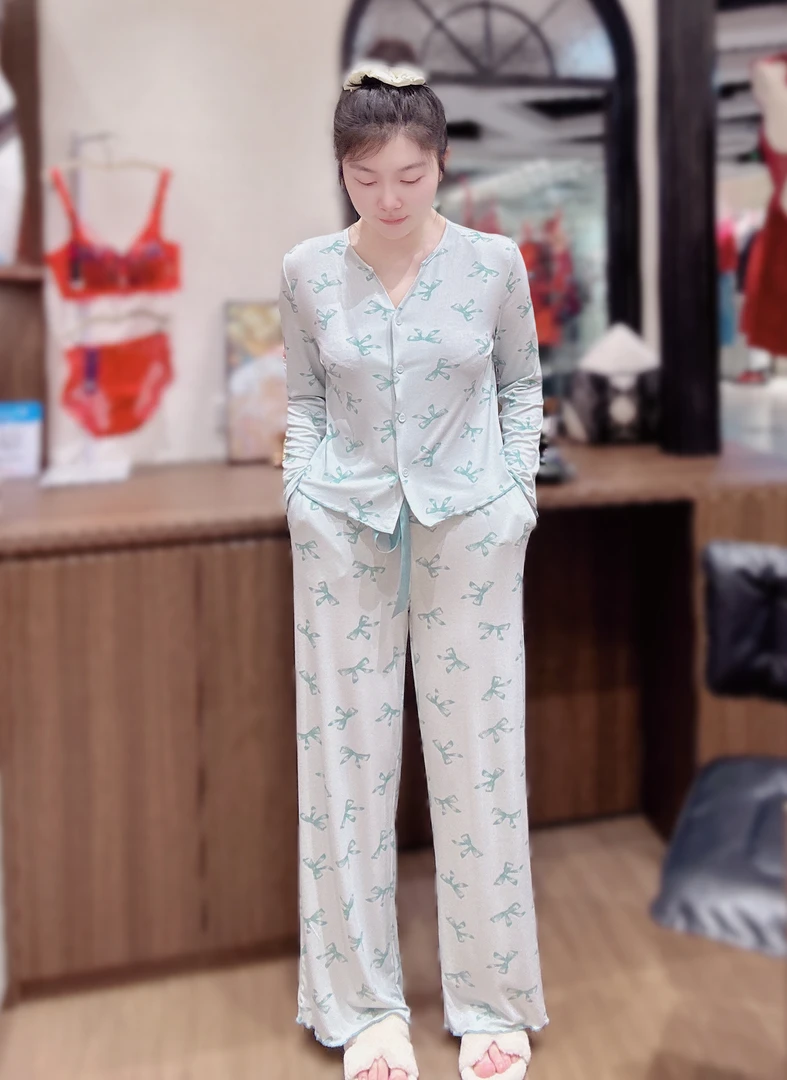 娃娃家精选睡衣家居服套装