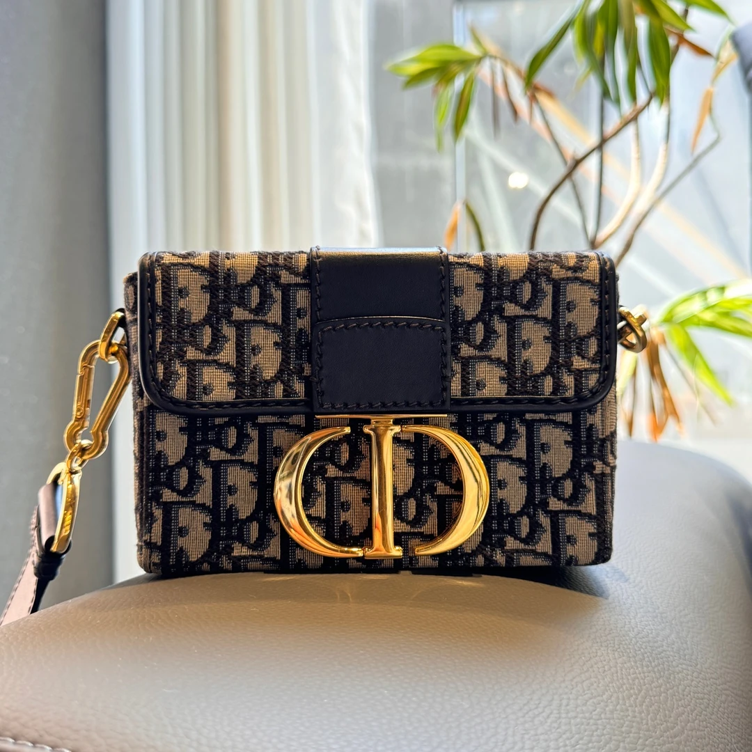 95新 DIOR/迪奥 Dior/迪奥 蒙田老花盒子包 底长18 附件：肩带