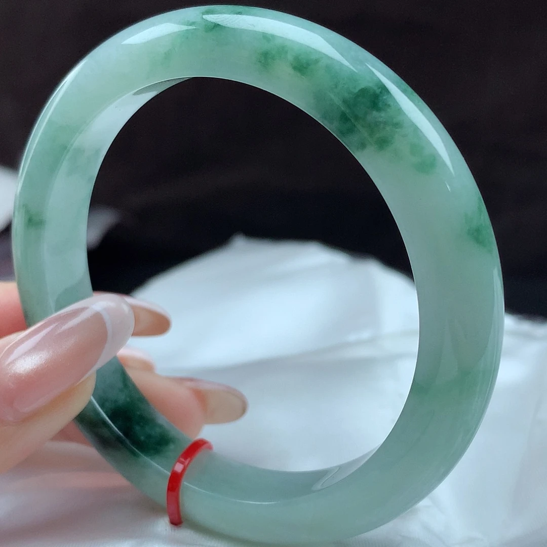 翡翠手镯未镶嵌12089，