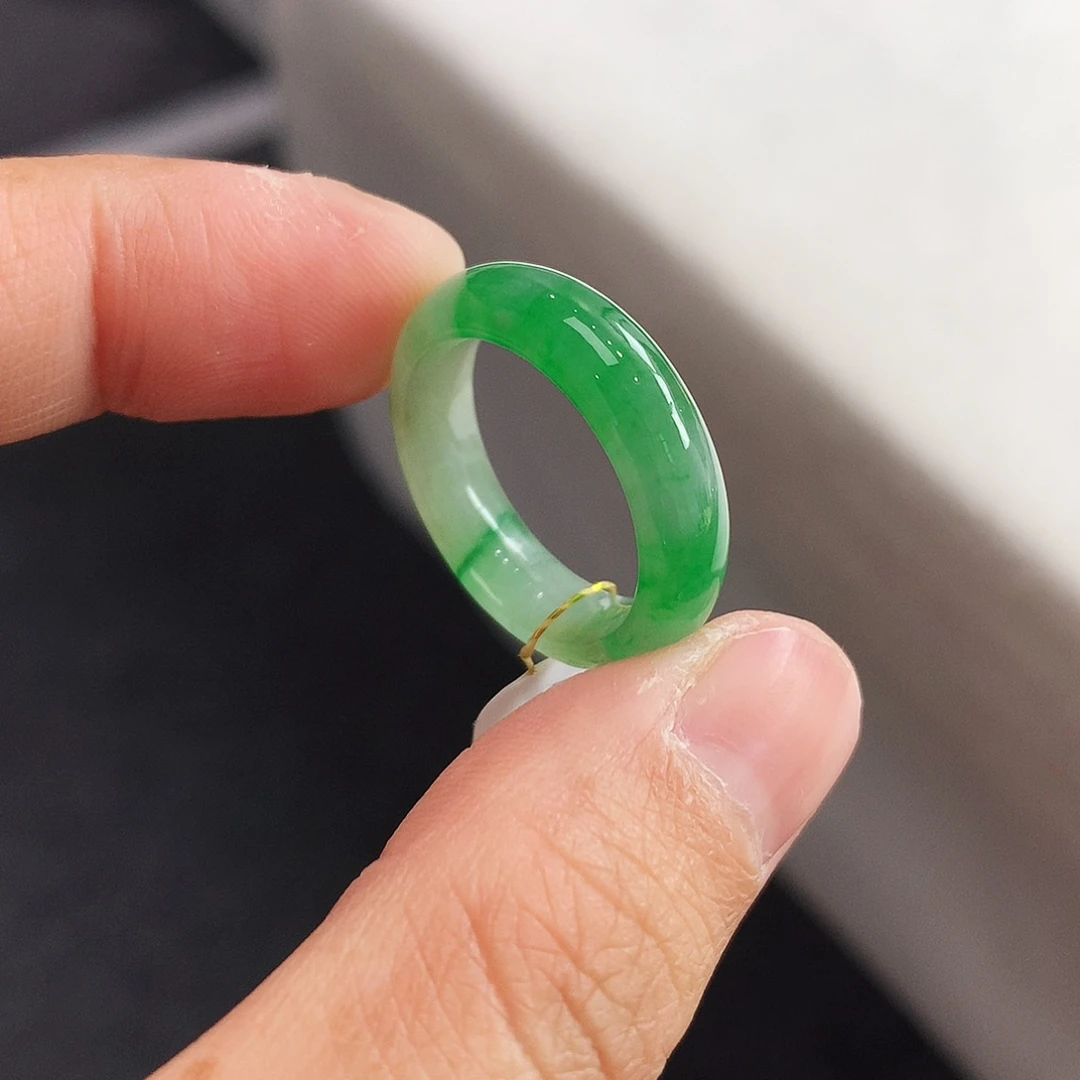 M***x翡翠未镶嵌戒指15号