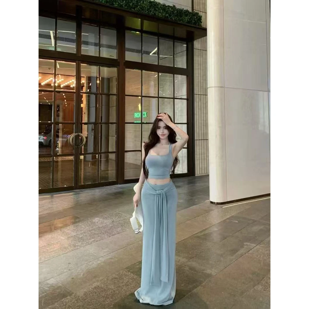 【小阿芊专属】辣妹带胸垫方领修身短款背心+绑带垂感包臀半身裙