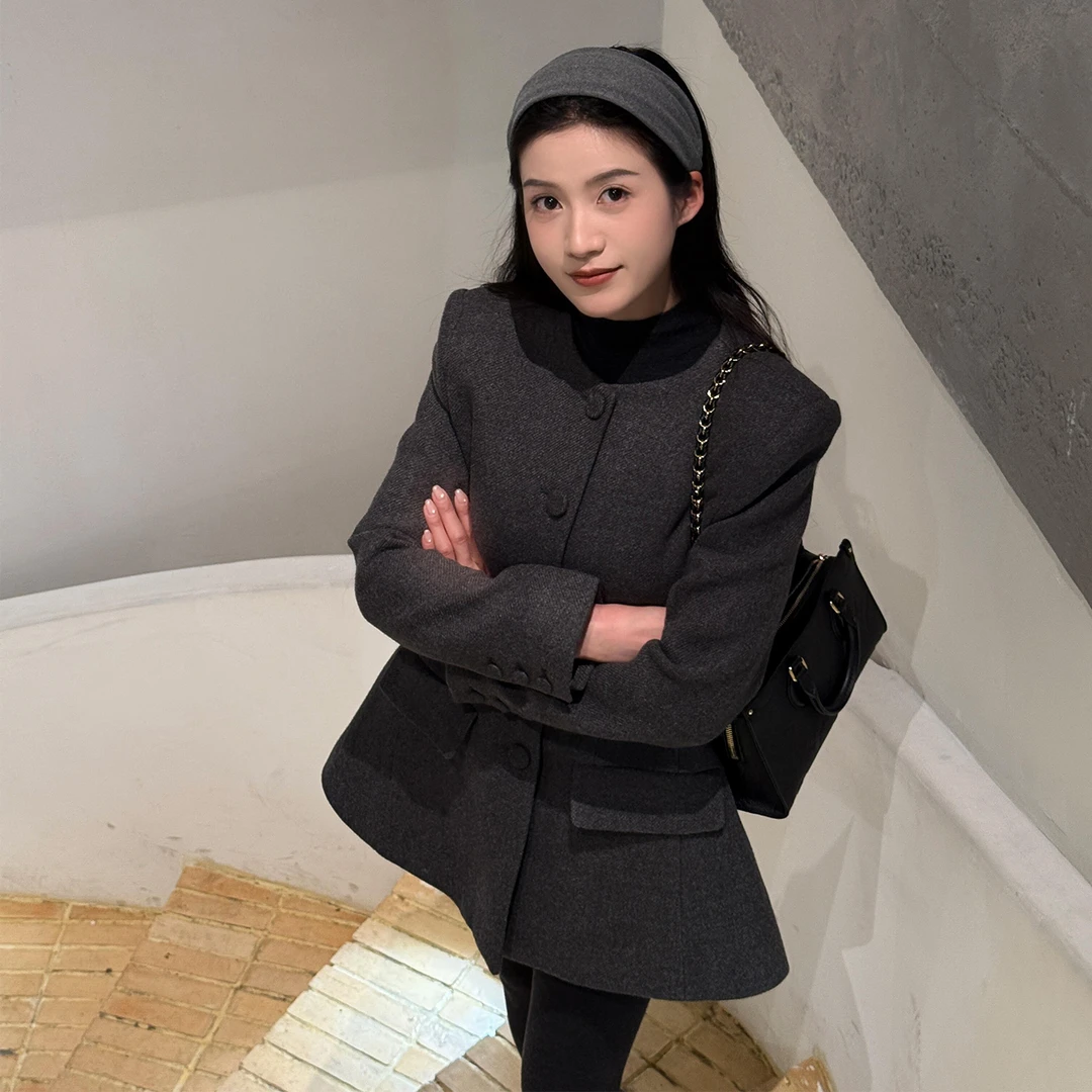 厚黑穿搭小个子毛呢外套女2025新款显瘦冬季沙漏腰千金风短款大衣
