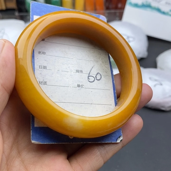 未镶嵌手镯石英质玉