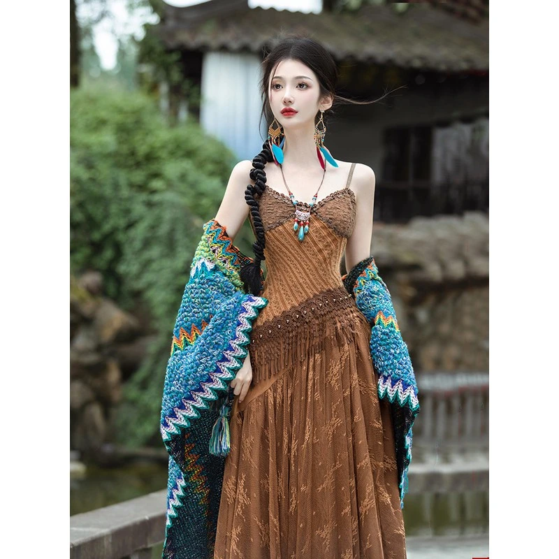 云南旅游民族风茶卡盐湖吊带连衣裙青海湖海边度假沙滩裙沙漠长裙