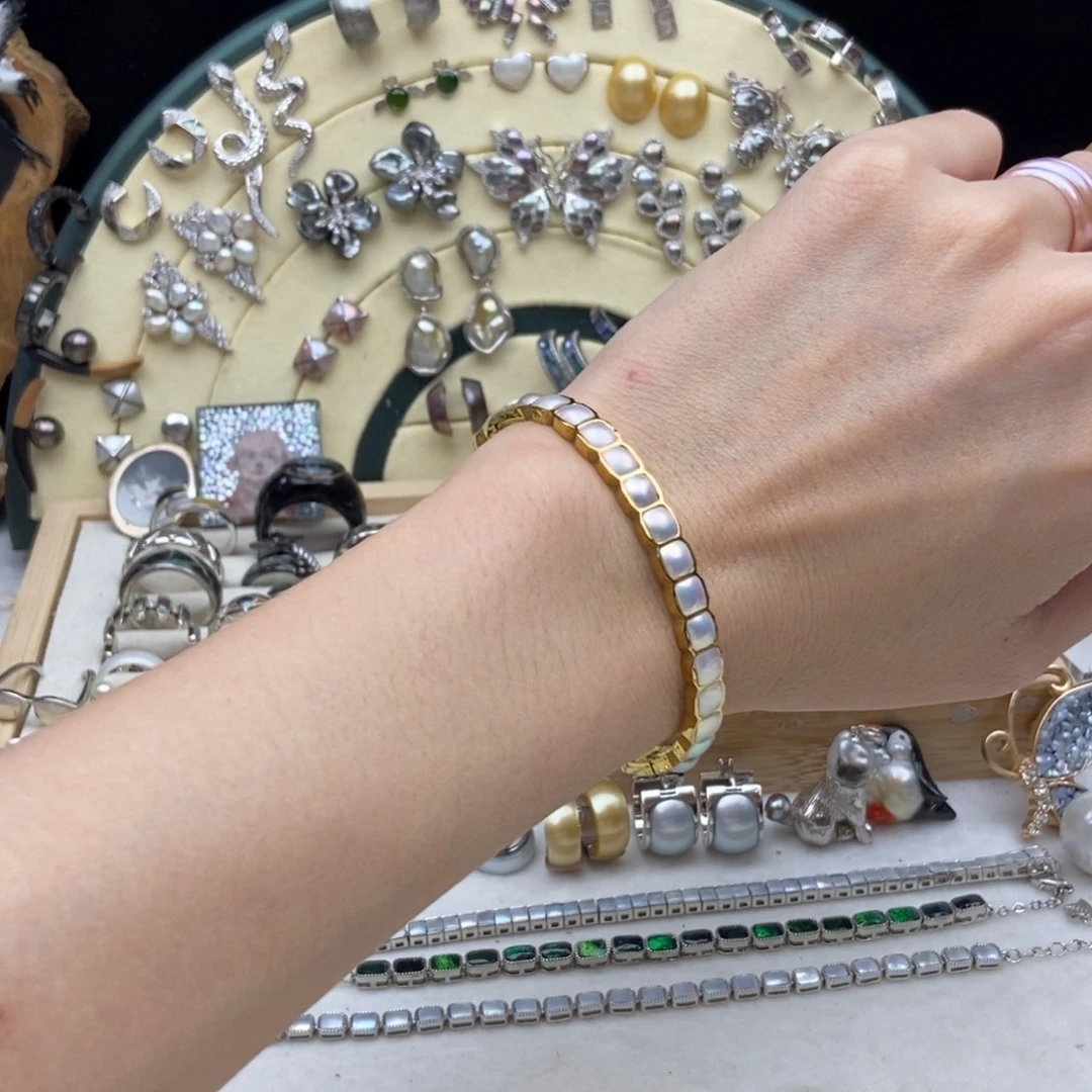 淡水珍珠钛钢画框切珠手镯